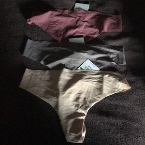 3 NWT Calvin Klein thong no show panties